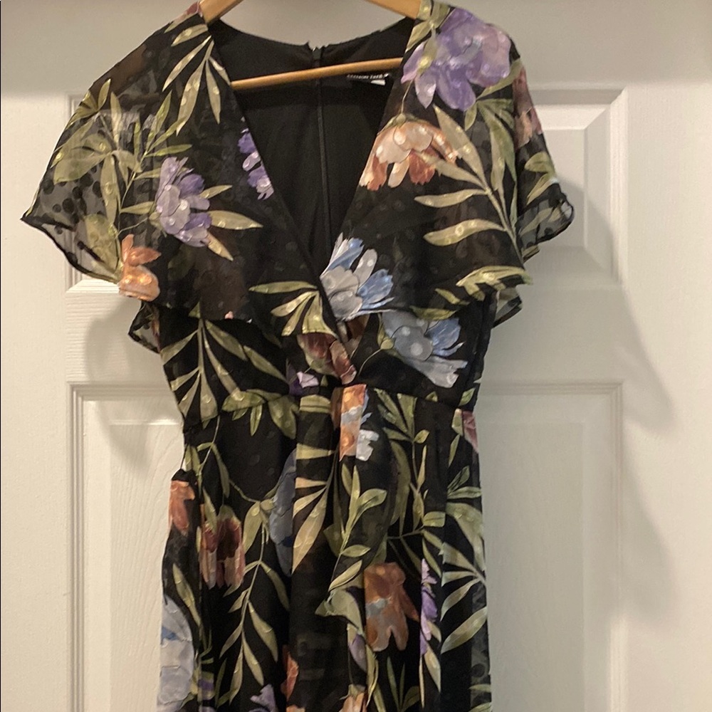 Maison Tara : Black with colorful flowers and Flutter Sleeve Midi Dress